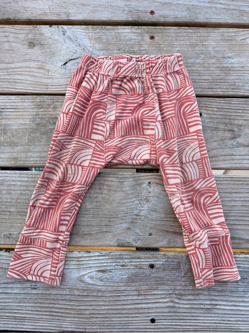 kate quinn panda pants - 2T